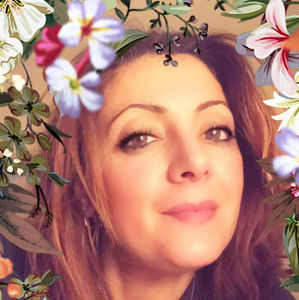 Meet your Posher, Henda